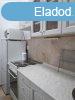 Elad 52 nm-es Feljtott Tglalaks Pcs Belvros 