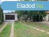 Kiad csaldi hz Komrom, 	ipari park kzelben