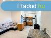 Kiad Paks vrosi rszn fldszinti 40 nm-es laks.
