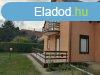 Hrom apartmanos hz Balatonszrszn