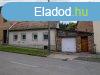 Kaposvr belvrosnak szvben elad egy, 97,7 m2-s nappali 
