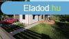 Elad 102 nm-es j pts Ikerhz Albertirsa