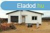 Elad 130 nm-es j pts Csaldi hz Hajdsmson Vmosprc
