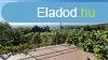 Elad csaldi hz Sukor, 	Sukorn