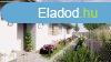 Elad  Torony, 	Jcint utca