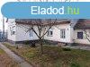 Elad csaldi hz Szigetjfalu, 	Szigetjfalu kzpont