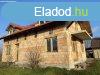 Elad csaldi hz Ndasdladny, 	Ndasdladny kzpontjban