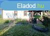 Elad csaldi hz rd, 	Saroktelek - rdliget - csaldi hz