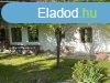 Elad csaldi hz Gyr, 	zldvezet, lettr