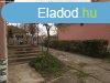 Elad 104m2-es Csaldi hz, Besenytelek