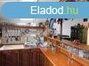 HVZ belvrosban csaldi hz apartmanokkal elad! - Hvz