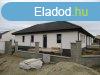 Elad 96 nm-es j pts Csaldi hz jhartyn 2 