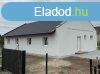 Elad 61 nm-es j pts Csaldi hz Felspakony