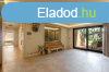 Elad 380m2-es Csaldi hz, Budars