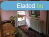 Elad 110 nm-es Csaldi hz Akaszt Dvcs part krnyke 