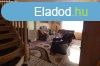 Elad 100 nm-es Csaldi hz Rckeve