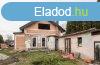 Elad 103 nm-es Feljtott Csaldi hz Hegyeshalom
