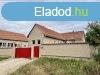Elad 100m2-es Csaldi hz, Valk