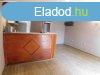 Feljtott, 56 m2-es csaldi hz! - Dombvr