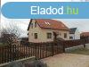 ELAD CSENDES, NYUGODT KRNYEZETBEN CSALDI HZ NEMESVMOSON