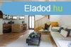 Feljtott, egyedi, modern designe a vonyarci strand szomsz