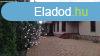Luxus csaldi hz elad Hvz csendes utcjban