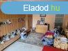 Elad 280 nm-es Feljtott Csaldi hz Pcs Patacs 