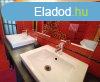 Elad 250 nm-es Feljtott Csaldi hz Pcs Mecsekoldal/Don