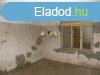 Elad 100 nm-es Feljtand Csaldi hz Madaras Honvd utca 