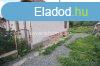 Feljtand csaldi hz, nagy telekkel elad Nraiban
