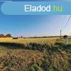 KIVTELES LEHETSG! Balatonszabadiban PTSI TELEK J RON