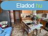 Elad 72 nm-es Feljtott Csaldi hz Polgrdi
