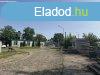 Kiad 800m2-es Raktr, Gdll