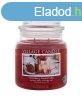 Village Candle Illatgyertya Strawberry Pound Cake 389 g