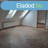 Monor kzpontban jszer 60 m2-es, 2 szoba + nappalis lak