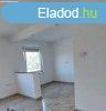 Elad 90 nm-es Feljtott Csaldi hz Klked