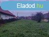 Elad 1359 nm-es Feljtott Csaldi hz Pcs Kertvros/Mlom