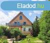 Elad 180 nm-es jszer llapot Csaldi hz rd Parkvros 