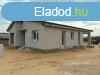 Elad 110 nm-es j pts Csaldi hz Hajdsmson Zldfa ut