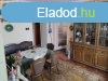 Elad 280 nm-es Feljtott Csaldi hz Pcs Patacs 
