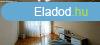 Elad ignyesen feljtott 2 szobs, erklyes tglalaks Gyu