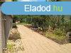 Elad csaldi hz Grdony, 	Tpart kzeli lakhz